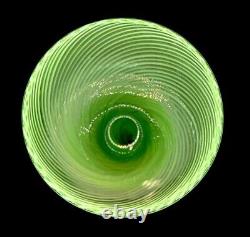 50s Exquisitely Made Murano Art Glass 10.5H Green Swirl Vase Hand Blown Heavy