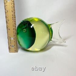 ANTONIO DA ROS Cenedese MURANO Uranium Vaseline Art Glass Fish sculpture Glows