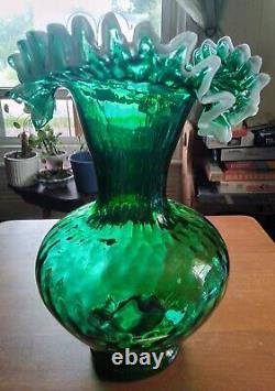 Arte Murano Kristal Mery Green Vase Ruffled Hand Blown Art Glass Made in Italy