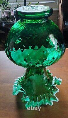 Arte Murano Kristal Mery Green Vase Ruffled Hand Blown Art Glass Made in Italy