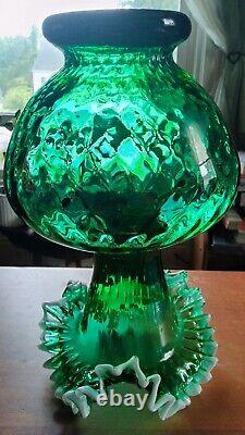 Arte Murano Kristal Mery Green Vase Ruffled Hand Blown Art Glass Made in Italy