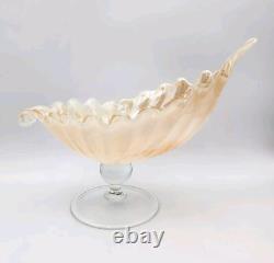 Bowl Vintage Lavorazione Arte Murano Shell Hand Blown Pedestal Cream Iridescent