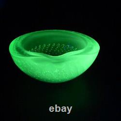 Galliano Ferro Murano Uranium Green Glass Bullicante Bowl