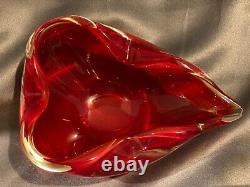 Hand Blown Murano Heart Pinched Red glass UV 365 Reactive