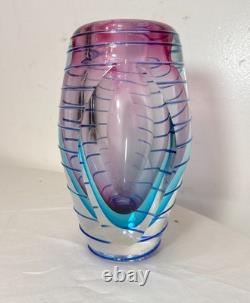 High quality vintage hand blown Italian Murano signed art studio glass vase