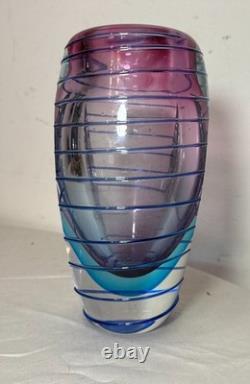 High quality vintage hand blown Italian Murano signed art studio glass vase