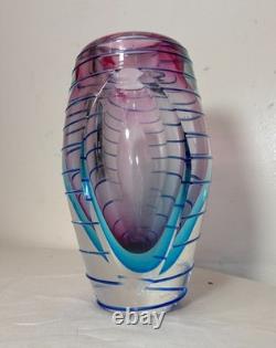 High quality vintage hand blown Italian Murano signed art studio glass vase