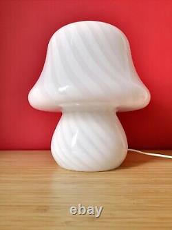 Italy 70s Medium Size White SWIRL MUSHROOM Table Lamp VETRI MURANO Glass Fungo