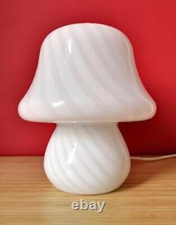 Italy 70s Medium Size White SWIRL MUSHROOM Table Lamp VETRI MURANO Glass Fungo