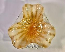 Murano Gold Venetian Hand Blown Art Glass Bowl by Alfredo Barbini Ca 1950s