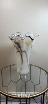 Murano Italy Hand Blown Art Glass White Swirl Handkerchief Ruffled Vase 14