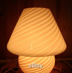 Murano Mushroom Hand Blown White Swirl One Piece Glass Lamp midcentury-Excellent