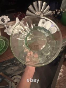 Murano Vase Early 1900s uranium Hand Blown Vase RARE! Mint Salviati Family