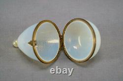 Murano Venetian Opaline & Gold Aventurine Glass Hand Blown Egg Shape Trinket Box