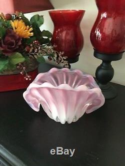 RARE Vintage1983 Italian Murano Art Glass Pink Opalescent Shell Pearl Bowl Decor