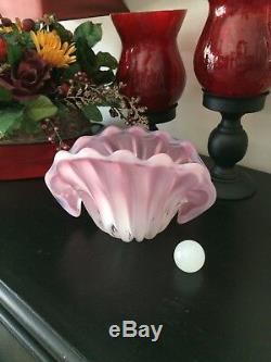 RARE Vintage1983 Italian Murano Art Glass Pink Opalescent Shell Pearl Bowl Decor