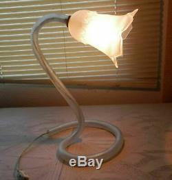 Rare, Handmade in Italy Tulip Flower Frosted Art Glass Lamp Working Murano