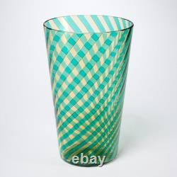 VeArt Venezia Green Murano Hand Blown Art Glass Vase 9.5h 5.75dia Large