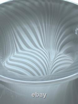 Vintage Hand Blown Art Glass Vase White Filigrana Swirl Venetian Murano Style 8