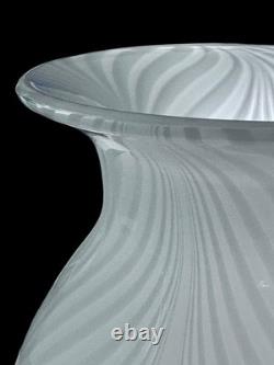 Vintage Hand Blown Art Glass Vase White Filigrana Swirl Venetian Murano Style 8