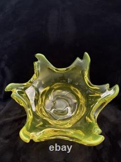 Vintage Mid Century Murano Hand Blown Starburst Lime Green/yellow Centerpiece