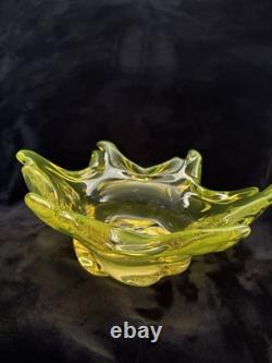 Vintage Mid Century Murano Hand Blown Starburst Lime Green/yellow Centerpiece