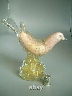 Vintage Murano Salviati pink lattimo gold powder bullicante glass bird sculpture