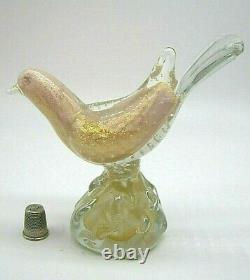 Vintage Murano Salviati pink lattimo gold powder bullicante glass bird sculpture