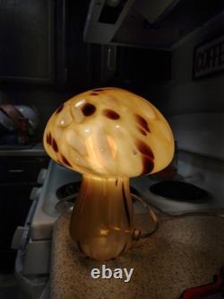 Vintage Murano Style Hand Blown Vetri Mushroom Lamp 9 Works great