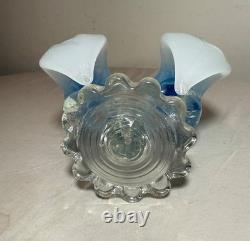 Vintage hand blown Italian Murano opaline glass cockatoo bird sculptures statue