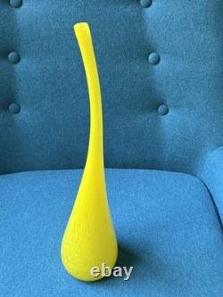 Yellow Hand Blown Murano Art Glass Flute Vase 16 Unsigned Unmarked